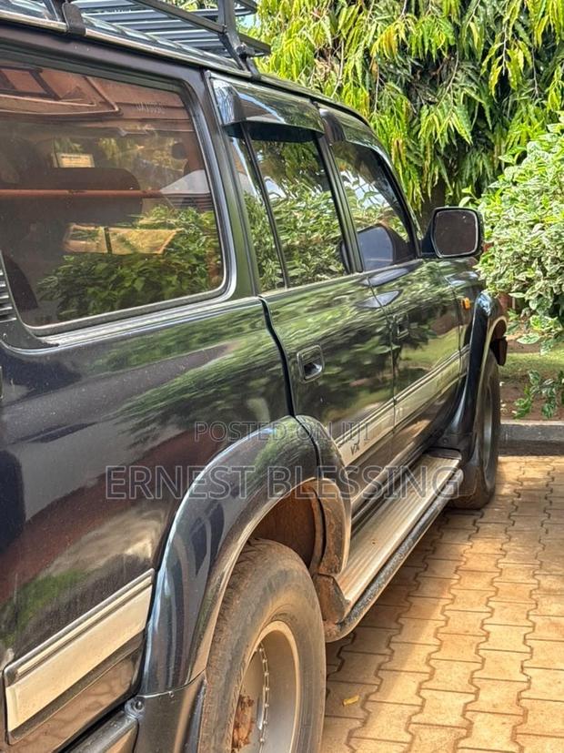 Toyota Land Cruiser 1996 Black