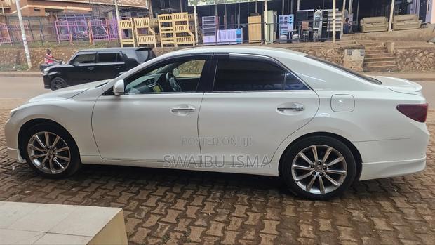Toyota Mark X 2.5 RWD 2011 White