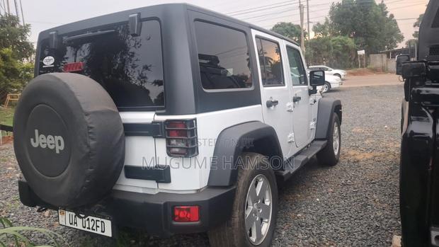 Jeep Wrangler Sport 4x4 2016 White