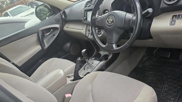 Toyota RAV4 2007 White