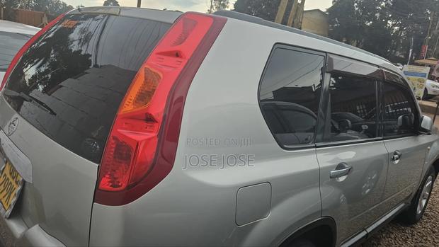 Nissan X-Trail 2010 Silver