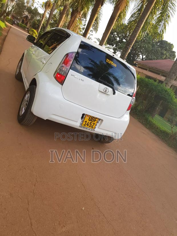 Toyota Passo 1.0 AWD 2008 White