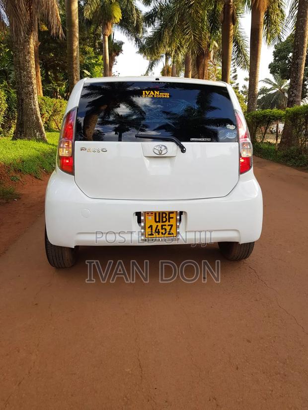 Toyota Passo 1.0 AWD 2008 White