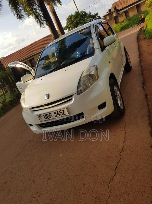 Toyota Passo 1.0 AWD 2008 White