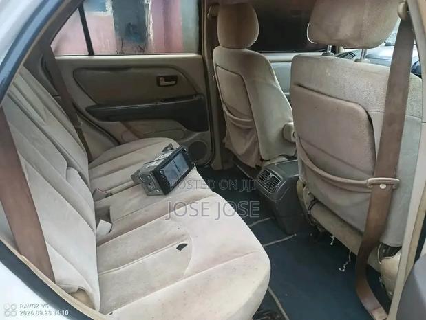 Toyota Harrier 2002 White