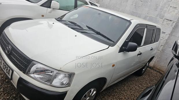Toyota Probox 2006 White