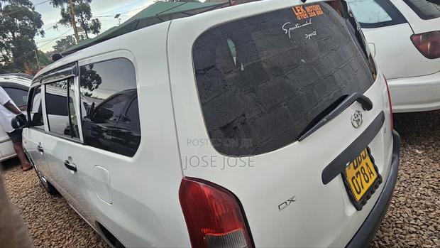 Toyota Probox 2006 White