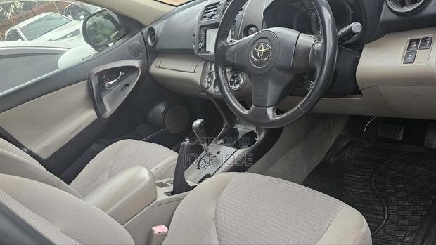 Toyota Vanguard 2007