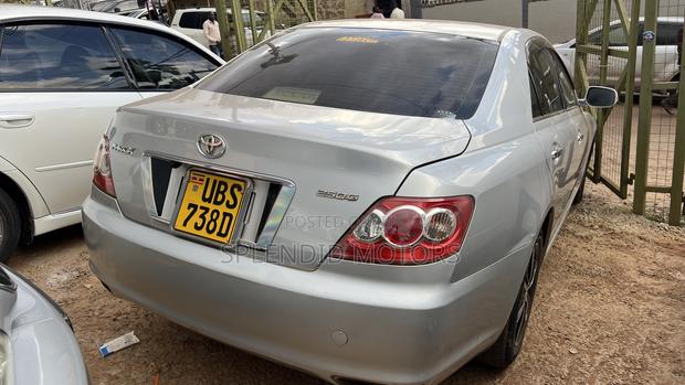 Toyota Mark X 2009 Silver