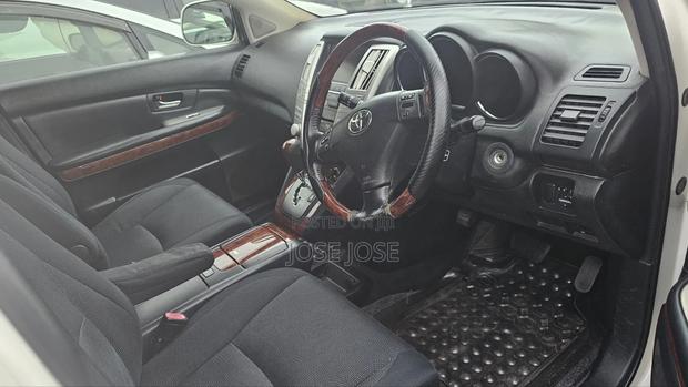 Toyota Harrier 2.4 2010 White