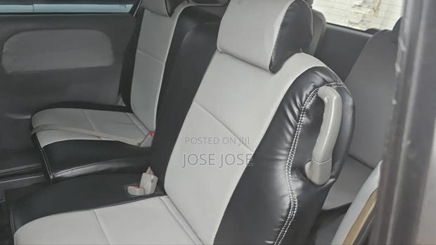 Toyota Sienta 2006 Black