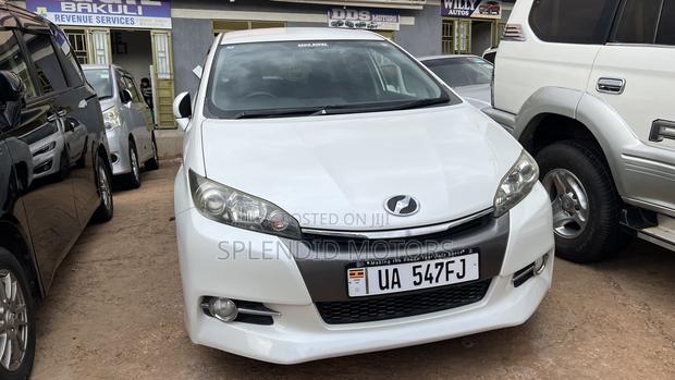 Toyota Wish 2012 White