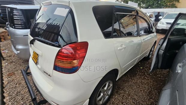 Toyota Corolla Spacio 2006 White