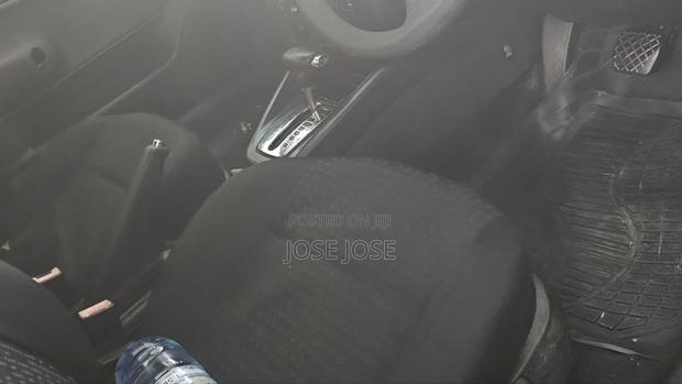 Volkswagen Golf 2004 Black
