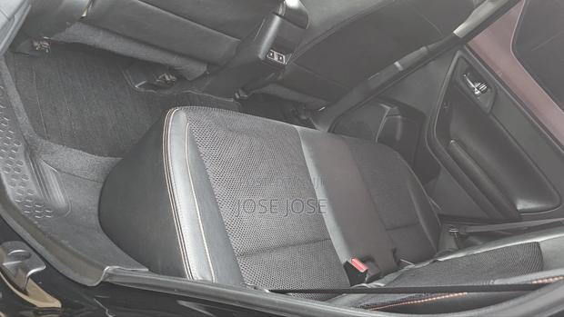 Subaru Forester 2017 Black