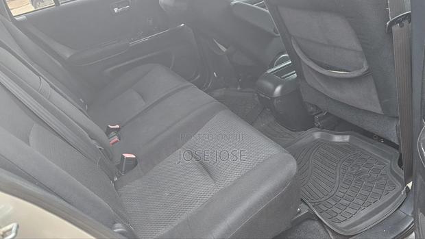 Toyota Kluger 2006 Silver