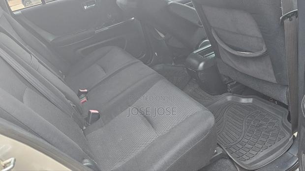 Toyota Kluger 2006 Silver