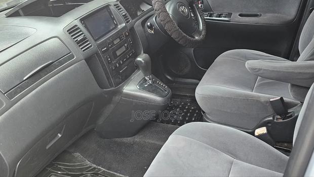 Toyota Corolla Spacio 2006 Silver