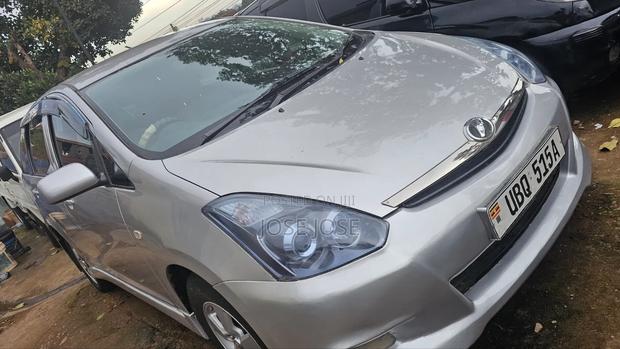 Toyota Wish 2007 Silver