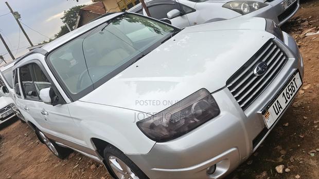 Subaru Forester 2006 White