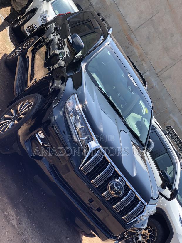Toyota Land Cruiser Prado 2.7 2017 Black
