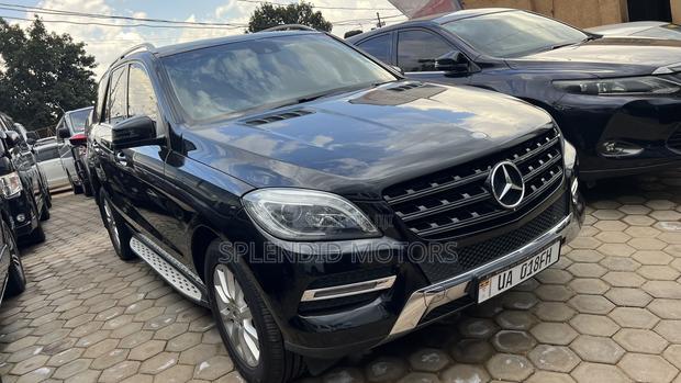 Mercedes-Benz M Class 2012 Black