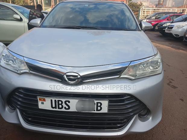 Toyota Corolla Fielder 1.5 Hybrid FWD 2014 Silver