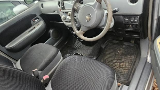 Toyota Sienta 2006 Silver