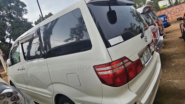 Toyota Alphard 2008 White