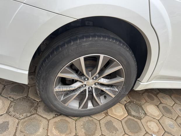 Subaru Outback 2.5i Limited 2012 White