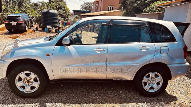 Toyota RAV4 Automatic 2000 Silver