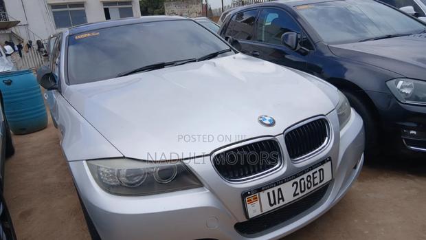 BMW 320i 2011 Silver