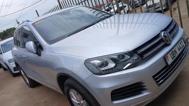 Volkswagen Touareg 2009 Silver
