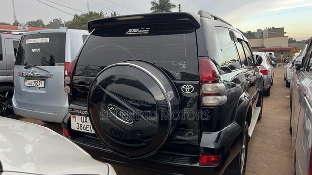 Toyota Land Cruiser Prado 2008 Black