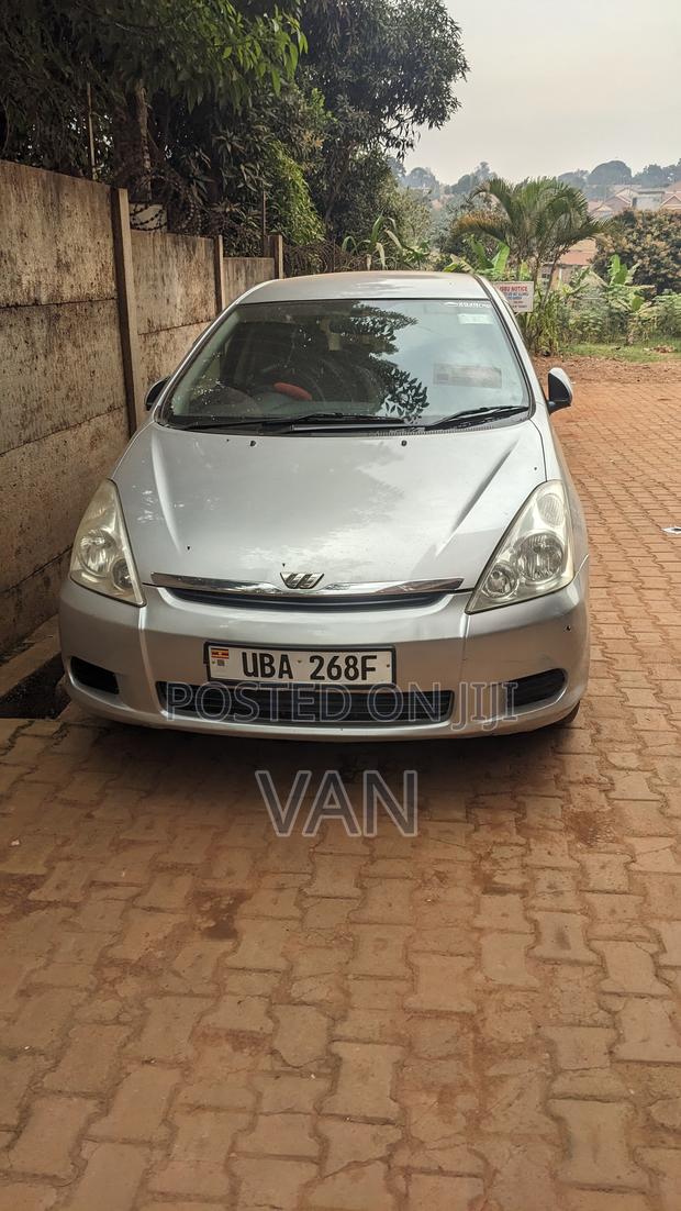 Toyota Wish 2006 Silver