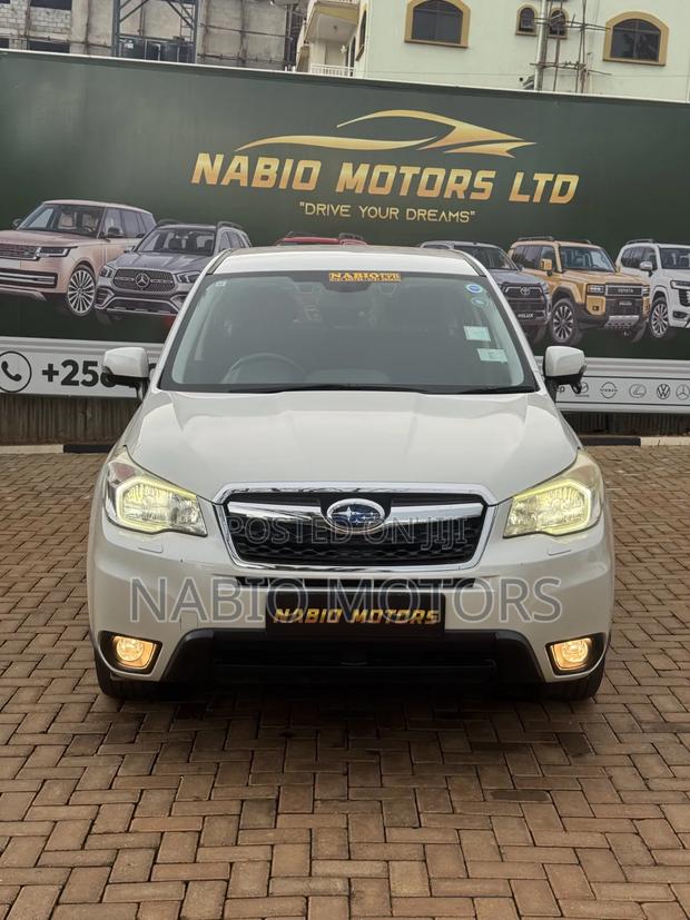 Subaru Forester 2013 White