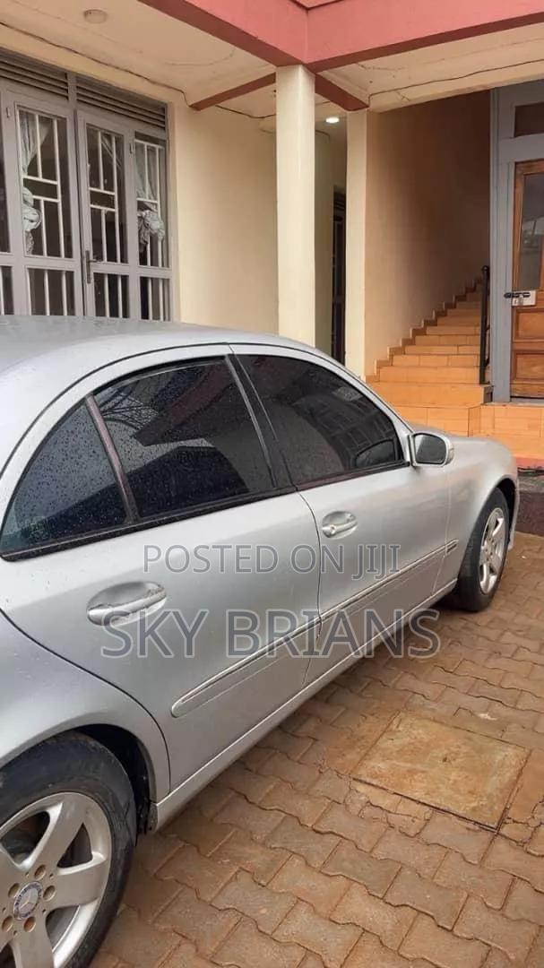Mercedes-Benz E320 2003 Silver
