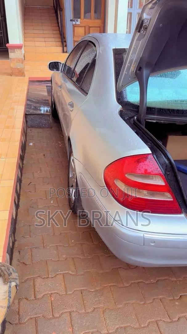 Mercedes-Benz E320 2003 Silver