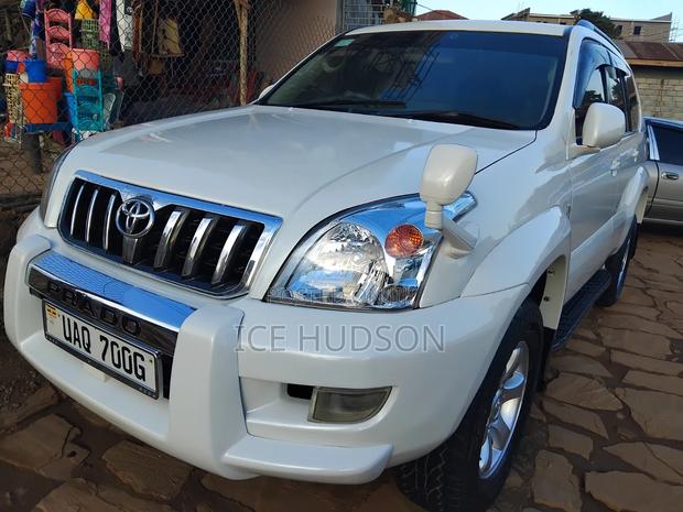 Toyota Land Cruiser Prado 2006 White