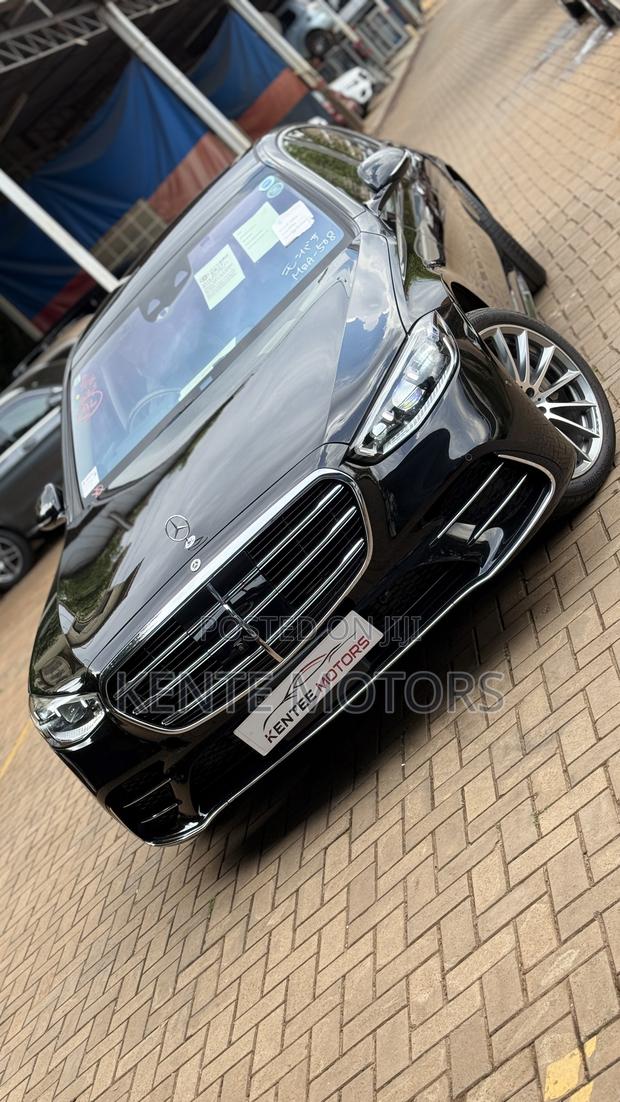 Mercedes-Benz S-Class 2022 Black