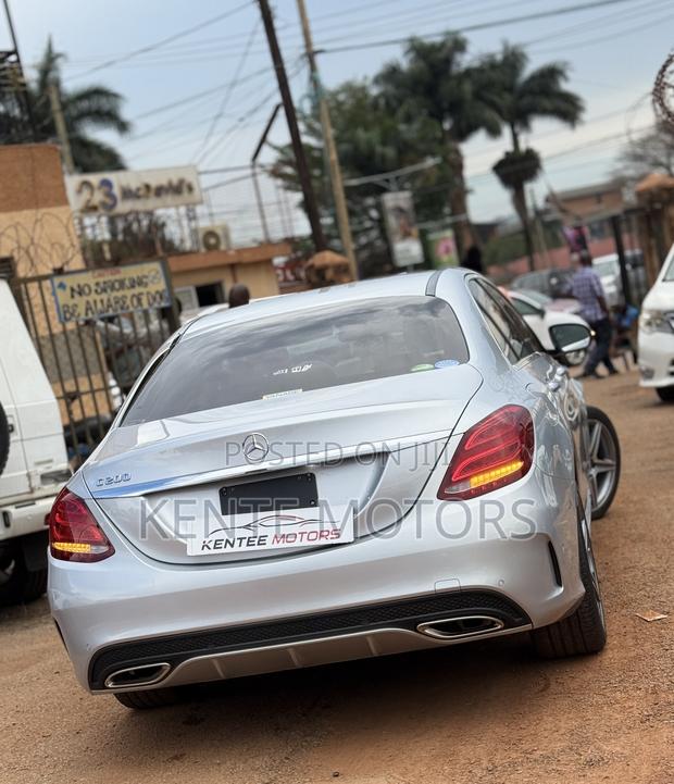 Mercedes-Benz C200 2017 Silver