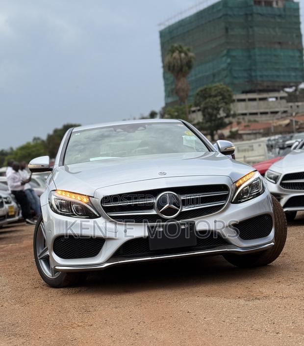 Mercedes-Benz C200 2017 Silver