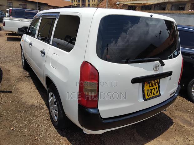 Toyota Probox 2007 White