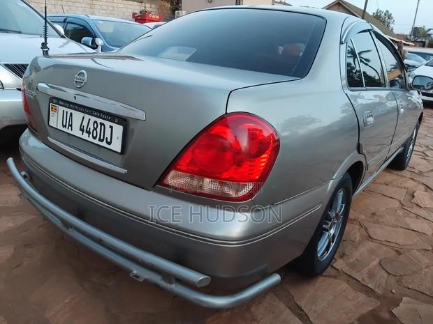Nissan Bluebird 2007 Gray