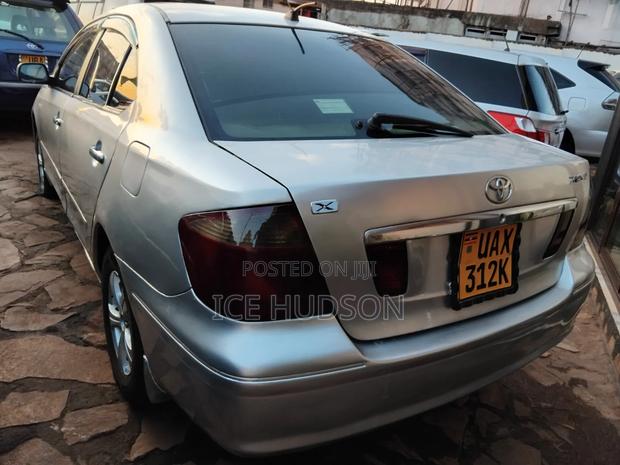 Toyota Premio 2003