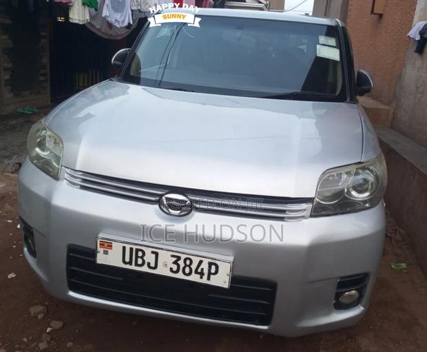 Toyota Corolla Rumion 2009 Silver