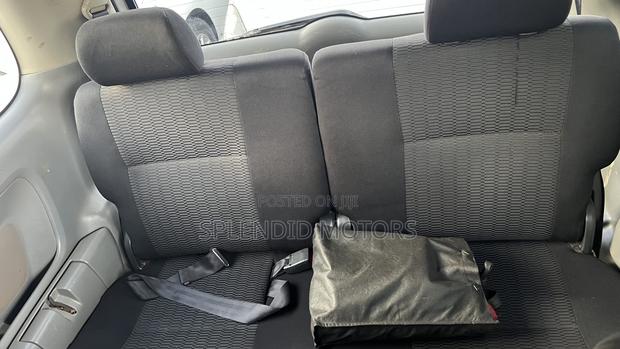 Toyota Voxy 2006 Gray