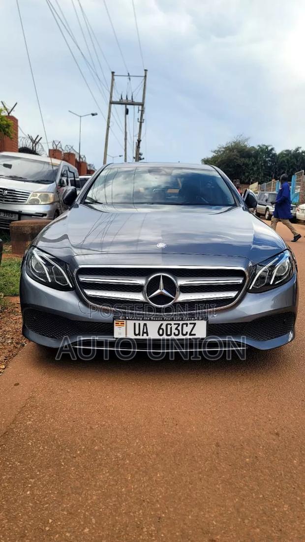 Mercedes-Benz E200 2017 Gray