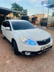 Subaru Outback 2010 White for sale