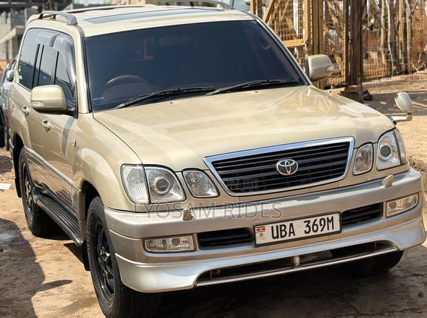 Toyota Land Cruiser Cygnus 4.7 2006 Gold